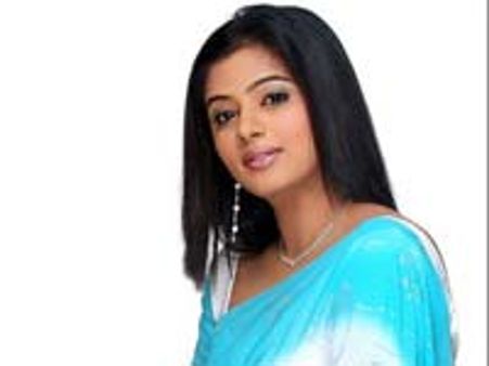 ప్రియమణికి హీరో బూతు మెసేజ్