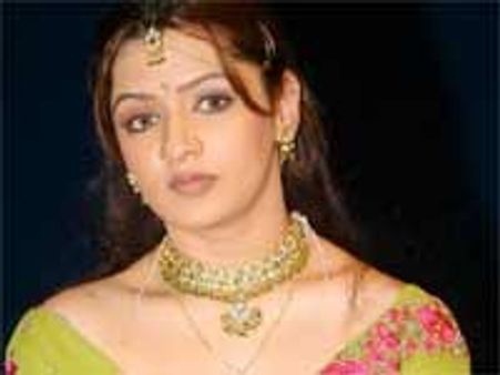 ఆర్తికి అంత సీనా??