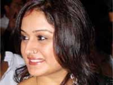 సోనియా అగర్వాల్ పున: ప్రవేశం