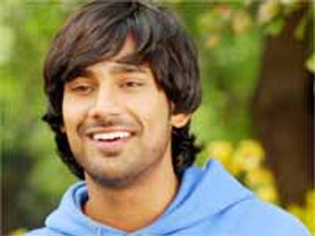 వరుణ్ తో దుర్గా ఆ ర్ట్స్