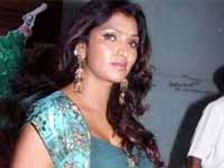 భువనేశ్వరి బయిటపెట్టిన పేర్లు