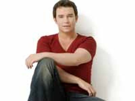 స్టిఫెన్ గ్యాట్లీ మరణం పై వీడని అనుమానాలు