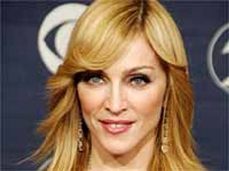 ట్రేసీ నుండీ విడిపోయిన మడోన్నా