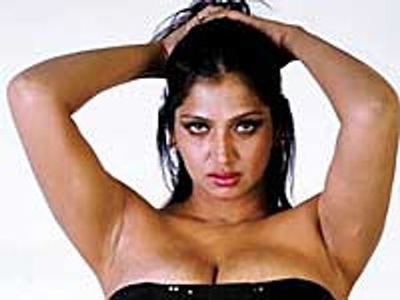 భూకంపం సృష్టిస్తున్న భువనేశ్వరి!