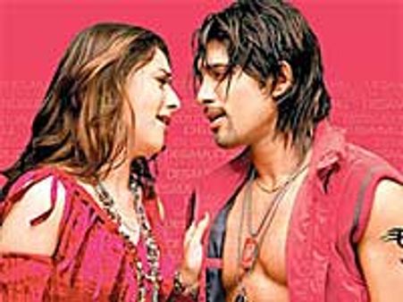 బన్నీతో హన్సిక మళ్ళీ..