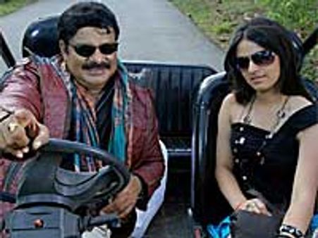 ధర్మవరపు సుబ్రమణ్యం 'ఒక తుపాకి మూడు పిట్టలు'