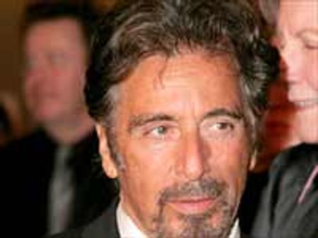 ఒళ్లు అమ్ముకొన్న 'గాడ్ ఫాదర్' అల్ ప్యాసినో