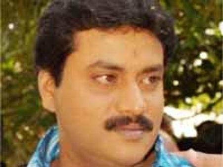 కమేడియన్ సునీల్ కు బలుపెక్కువయిందా??