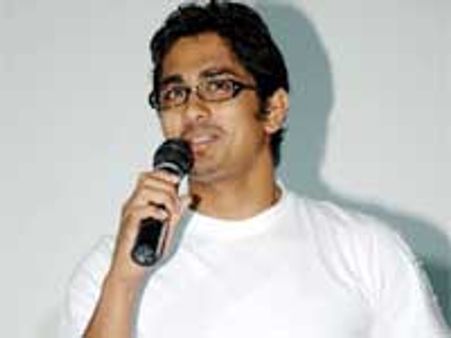 సిద్దార్ధకీ సిక్స్ పాక్ ఎందుకంటే...