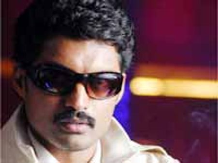 కళ్యాణ్ రామ్ నెక్ట్స్ సినిమా ఎవరితోనంటే...