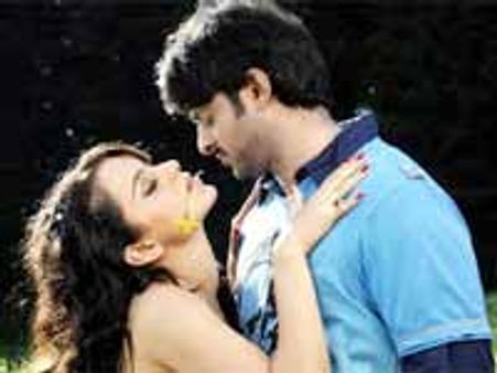 'ఏక్ నిరంజన్'కి అంత డెఫిషిట్ నిజమా?