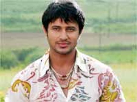 రాజా, మంజరి 'ఇంకోసారి' మ్యాటర్ ఏంటి?