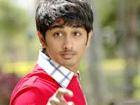 సిద్దార్ధ, శృతి హాసన్ సినిమా టైటిల్ ఏంటంటే