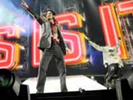 రికార్డు స్థాయిలో కలెక్షన్లు రాబట్టిన 'దిస్ ఈజ్ ఇట్'