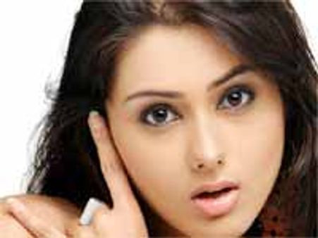 మళ్ళీ టాలీవుడ్ లో అదరగొడుతోన్న నమిత!