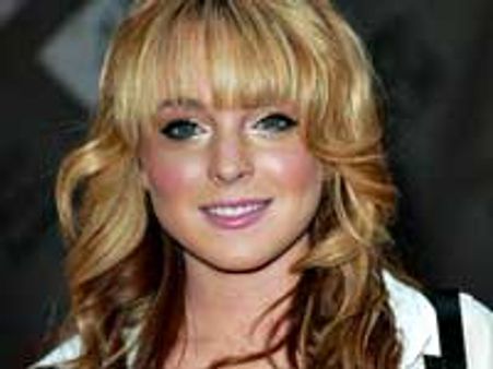 చెల్లిని పాడు చేస్తున్న లిండ్సే లోహన్‌