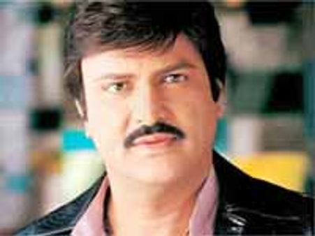 రక్త చరిత్ర చిత్రంలో మోహన్ బాబు లేనట్లేనా?