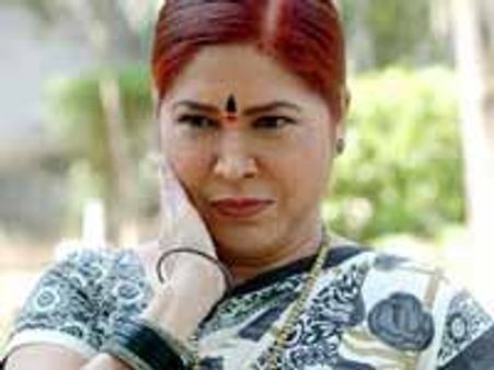 'ఎందుకే రమణమ్మ పెళ్ళెందుకే రమణమ్మ తో పాపులరైన' నటి?