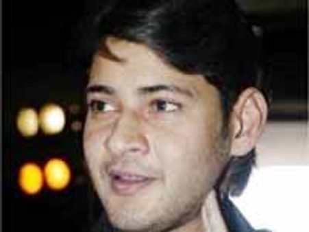 ఆ స్క్రిప్టు పవన్ కాదంటే మహేష్ కొచ్చిందా?