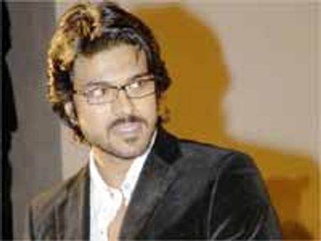 రామ్ చరణ్ సరసన శృతి హాసన్ ని ఫైనలైజ్ చేసారు