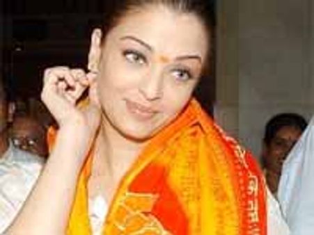 ఐశ్వర్య రాయ్ ని అదో కిలాడి అన్న శ్రియ