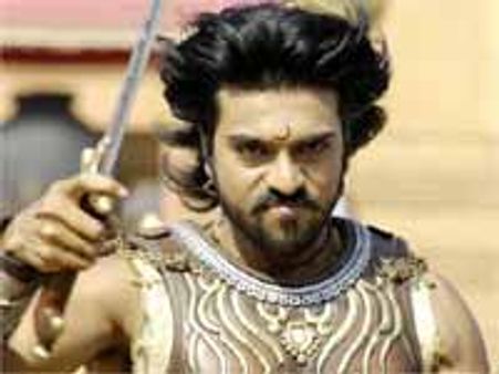 బొక్కబోర్లా పడుతున్న కొత్త సినిమాలు