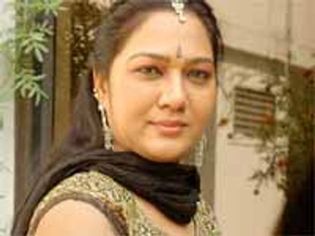 ప్రస్తుత లీడింగ్ సపోర్టింగ్ లేడి ఆర్టిస్ట్!?