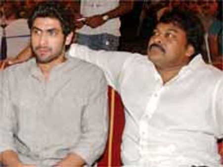 రాణా లీడర్ కావాలి..మెగాస్టార్ చిరంజీవి ఆశీస్సులు