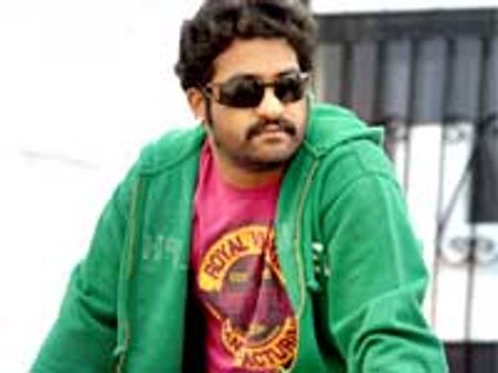 ఎన్టీఆర్ ని చూస్తేనే కడుపుభ్బా నవ్వు వస్తుంది