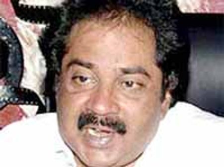 'ఎవరి గోల వారిదే-2 ' నుంచి ఇవివి ఎందుకు తప్పుకున్నారు?