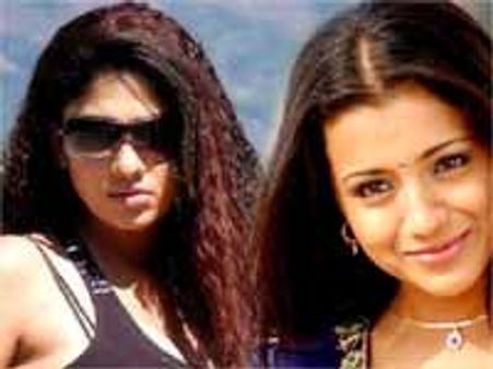 త్రిషతో కోల్డ్ వార్ నిజమే...నయనతార