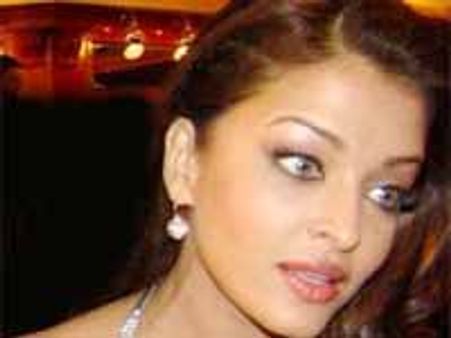 ప్రెగ్నింట్..ఎవరు,నేనా స్టార్ హీరోయిన్ మండిపాటు