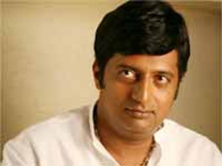 ఆమె విషయంలో ప్రకాష్ రాజుపై అనుమానం