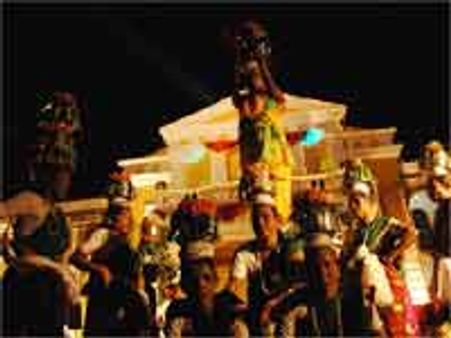 గోవా ఫిల్మ్ ఫెస్టివల్ లో గోల్డెన్ పీకాక్ అవార్డు పొందిన చిత్రం