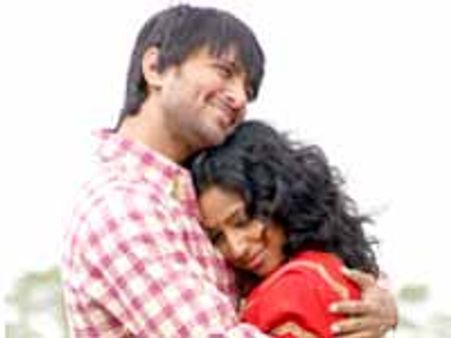 'సొంత ఊరు' కమర్షియల్ గా క్లిక్ కాకున్నా...