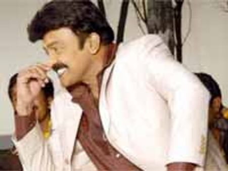 నిర్మాతను మోసగించిన రాజశేఖర్!?