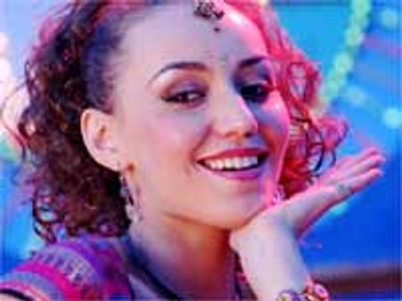 ఎన్టీఆర్ చిత్రంలో రింగు పాప ఐటం సాంగ్!?