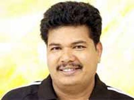 'రొబో' దర్శకుడు శంకర్ నటుడుగా కూడా...