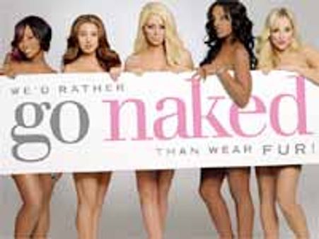 జంతువుల సంరక్షణ కోసం నగ్నంగా నిలబడిన సెలబ్రిటీలు..!!