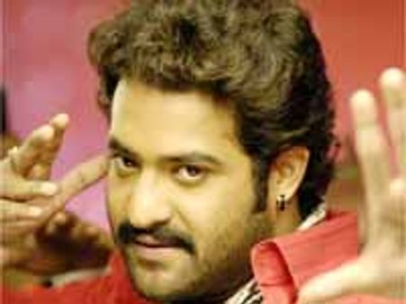 జూ ఎన్టీఆర్ కి అటు చూస్తే గొయ్య..ఇటు చూస్తే..