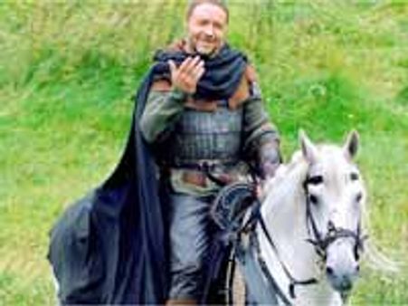 మరో సారి హాలీవుడ్ చరిత్రలో నిలిచిపోయే చిత్రం 'రాబిన్ హుడ్'- 'గ్లాడియేటర్' దర్శకుడు రిడ్లే స్కాట