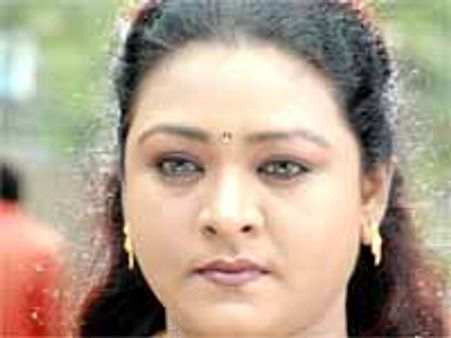 అవును..అతనితోనే నా పెళ్ళి: షకీలా