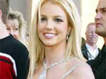 ఆమె ముచ్చటగా మూడో సారి పెళ్లి కూతురు కాబోతోంది..!!