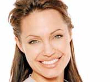 తన సవతిని మరో సారి చిత్తు చేసిన స్టార్ హీరోయిన్...!!