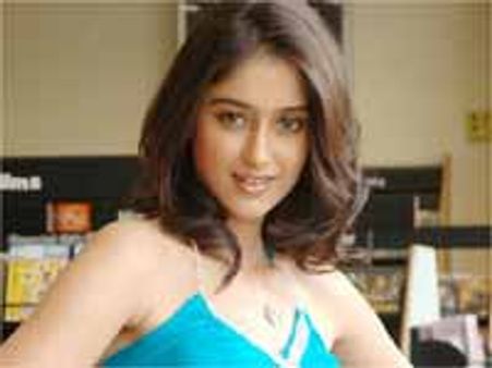 సక్సెస్ ‘కిక్’ లో ఇలియానా