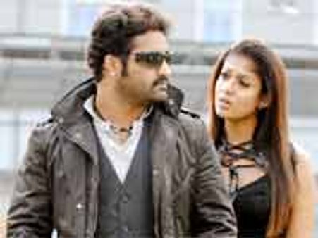 జూ ఎన్టీఆర్ అదుర్స్ రిలీజ్ డేట్ మళ్లీ ఛేంజ్