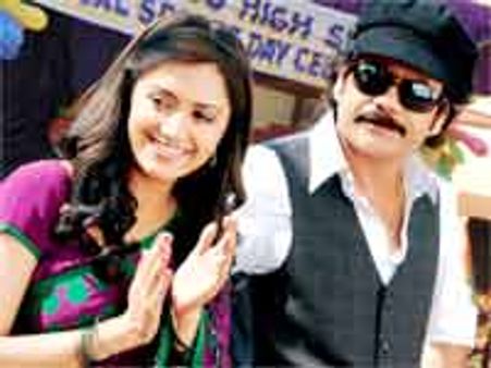 ముద్దంటే చేదు కాదు మోజే అంటున్న నాగార్జున