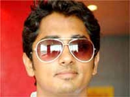 సిద్దార్ధ అల్లరి కృష్ణుడు లా రొమాన్స్