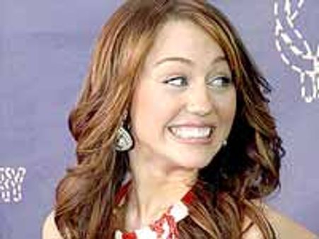 నాకు నచ్చినట్టు నేనుంటా..!! అభిమానలతో నాకేం పని..!!