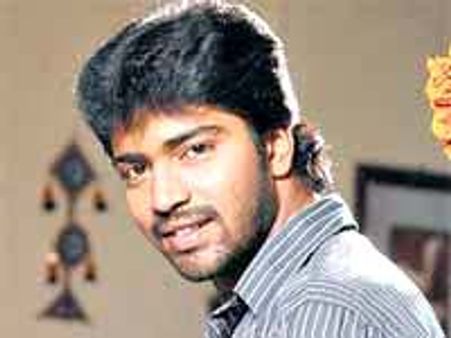 బెట్టింగుల పిచ్చితో అల్లరి నరేష్‌